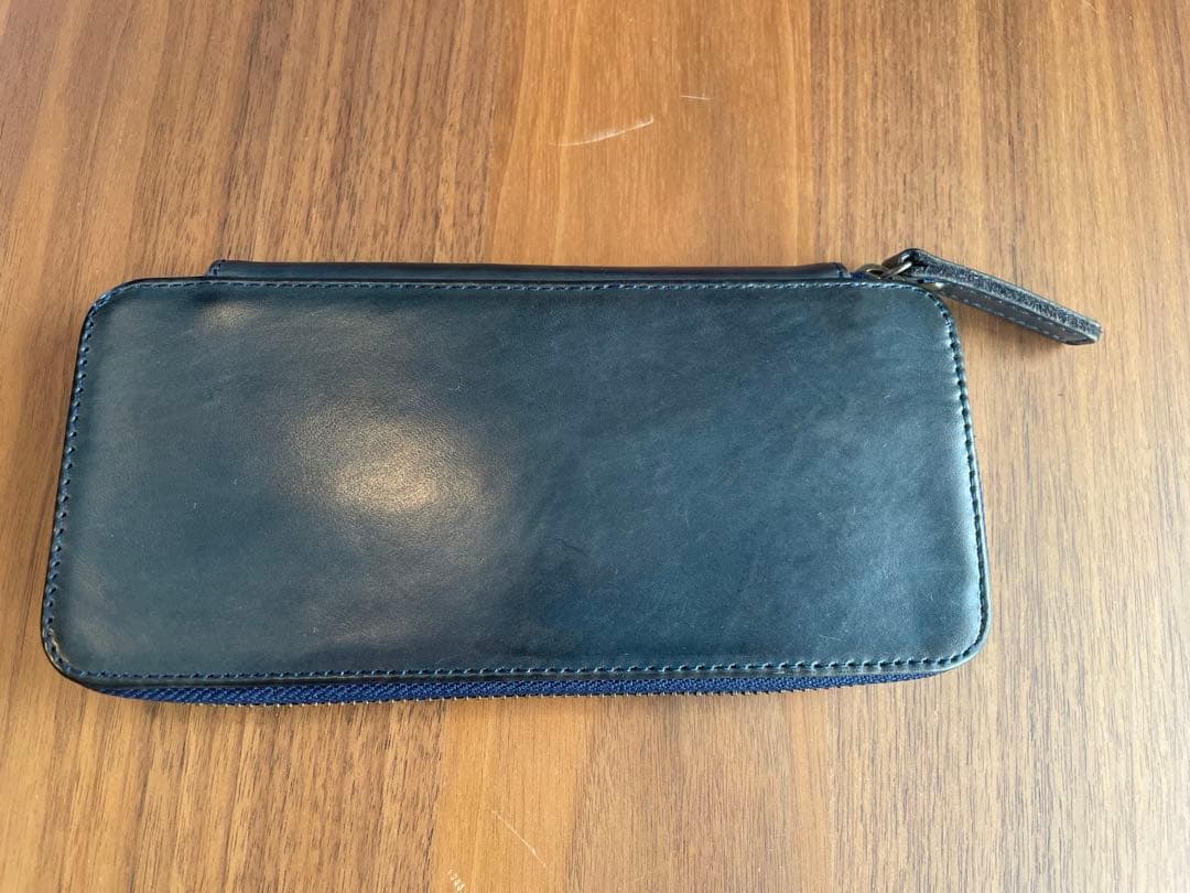 バハギア ラウンドジップペンケース クレイジーホースレザー　ネイビー
