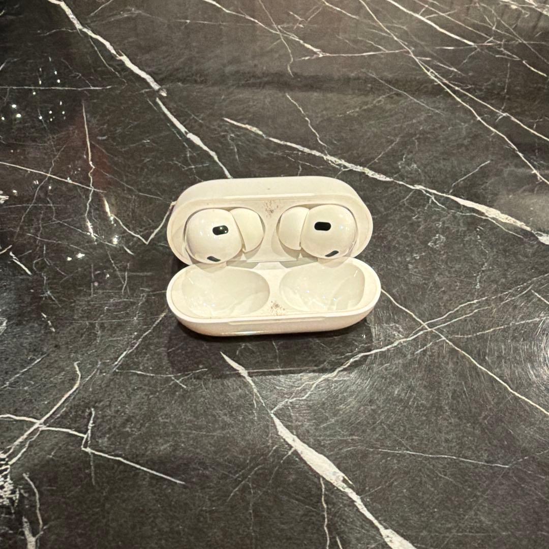 AirPods2 本体 ホワイト 充電ケース付き