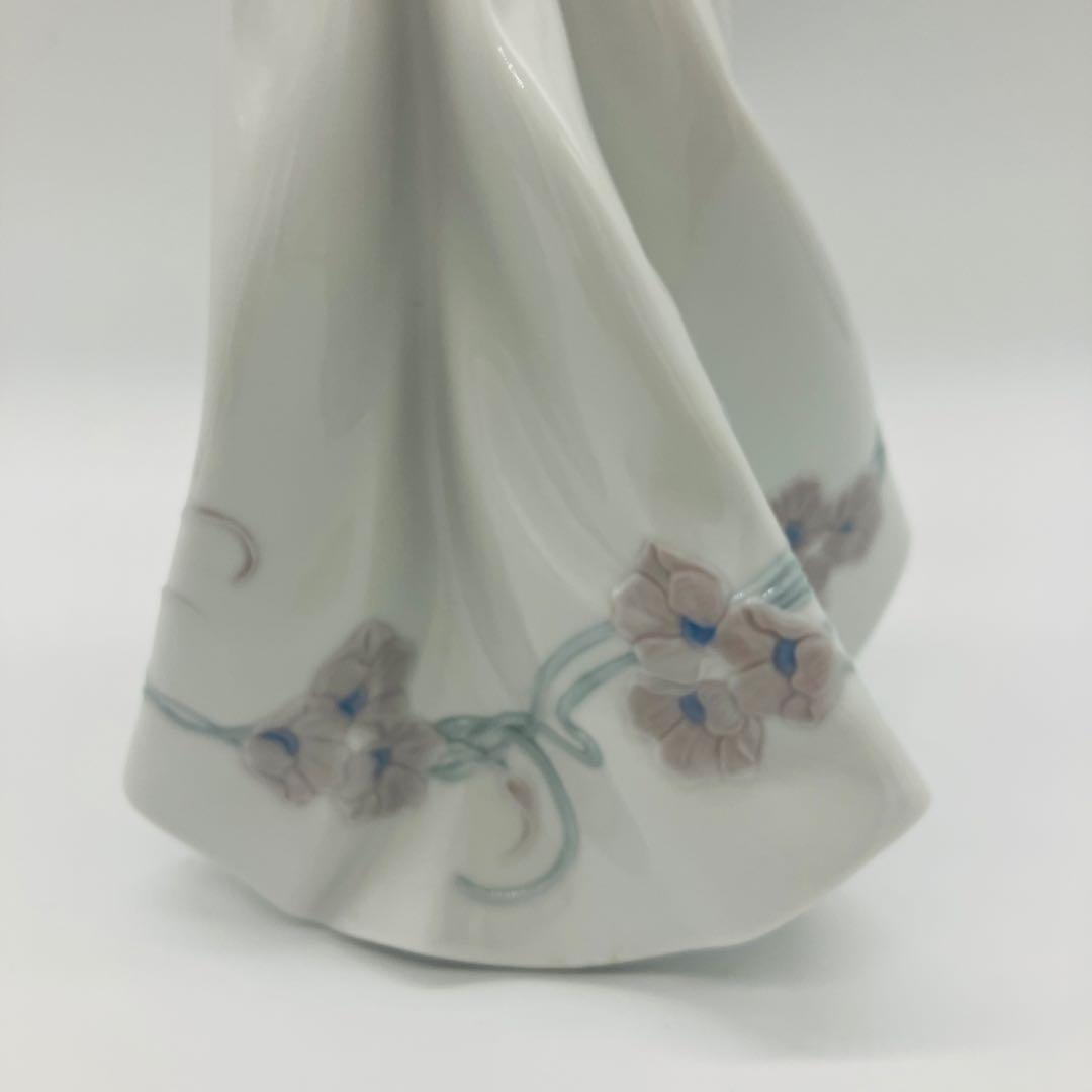 定価66,000円　リヤドロ LLADRO 私の宝物　6777 訳あり美品