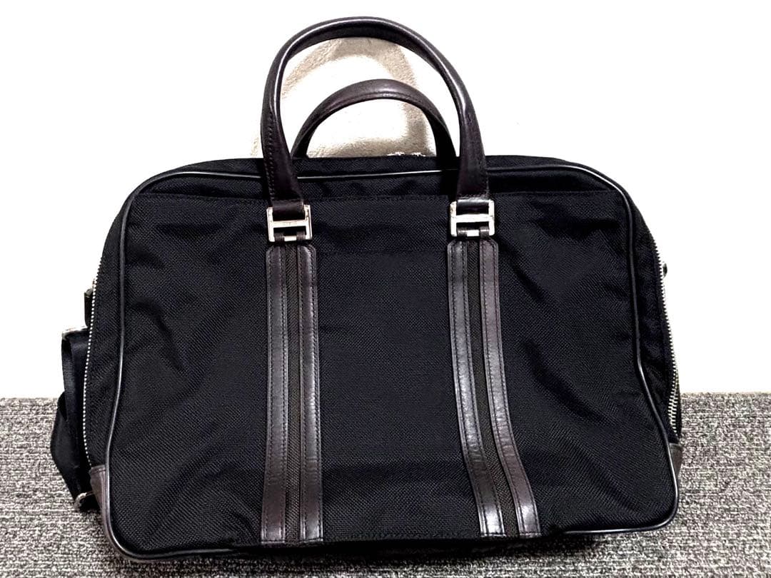 美品　TUMIビジネスバッグ ブラック ナイロン レザー　大容量