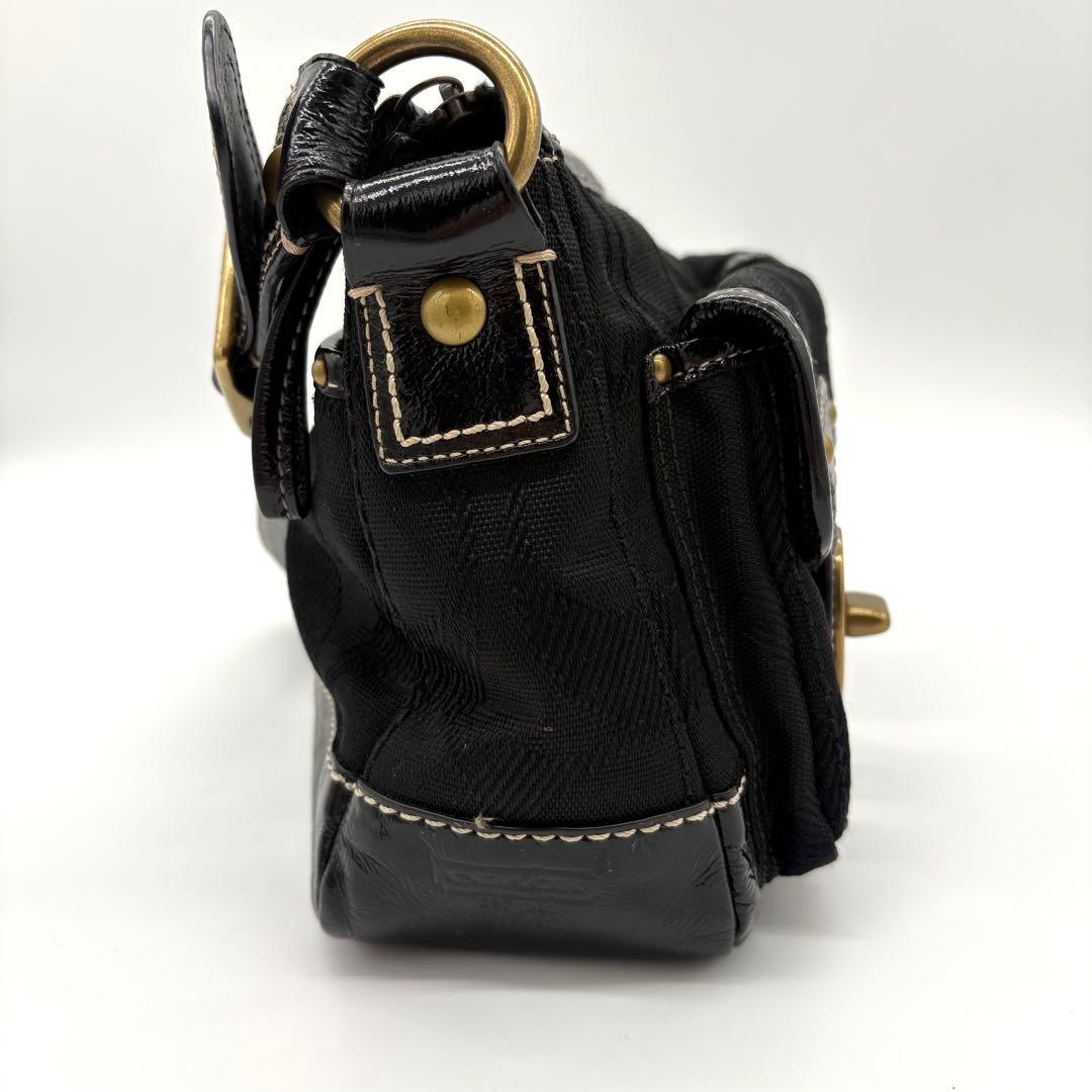 【極美品】コーチ　レガシー　ワンショルダーバッグ　シグネチャー　ターンロック　黒