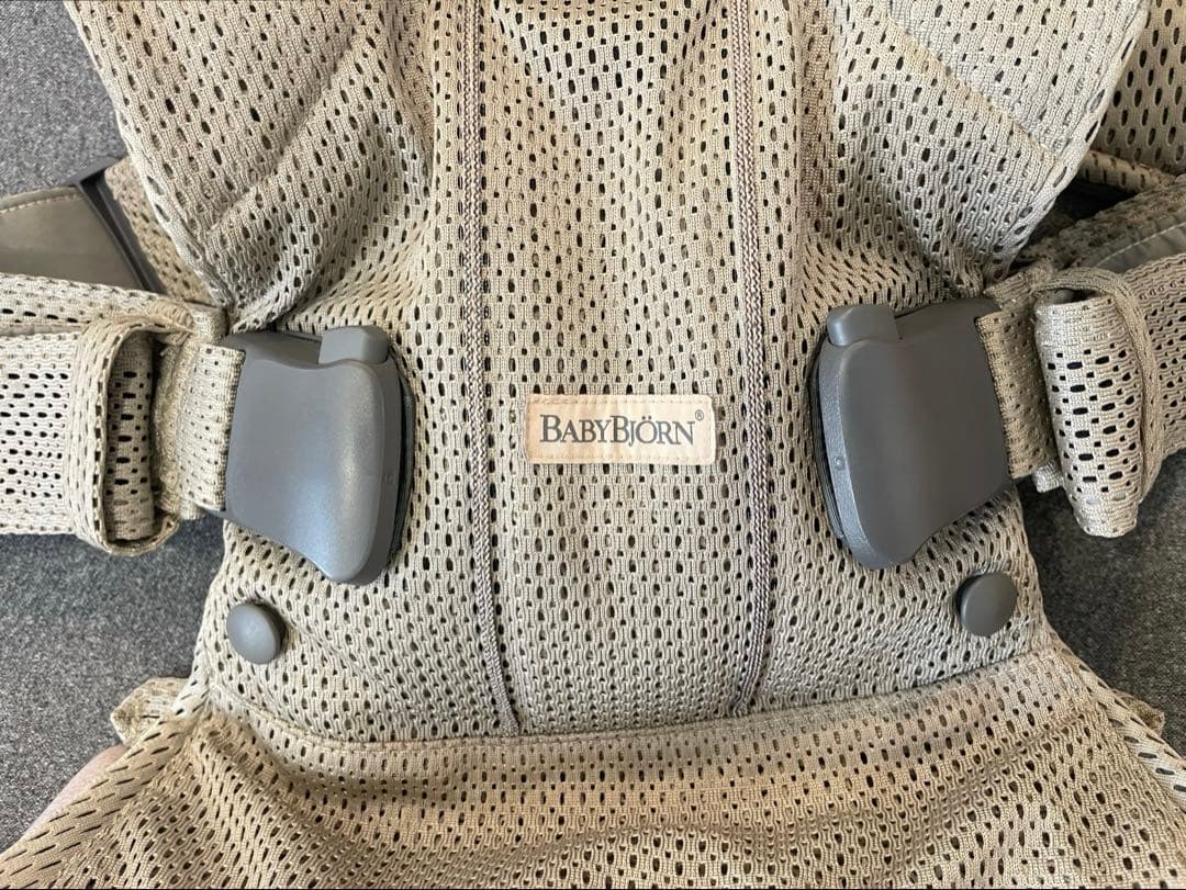 ベビービョルン 抱っこ紐 ワンカイエアー ONE KAI Air