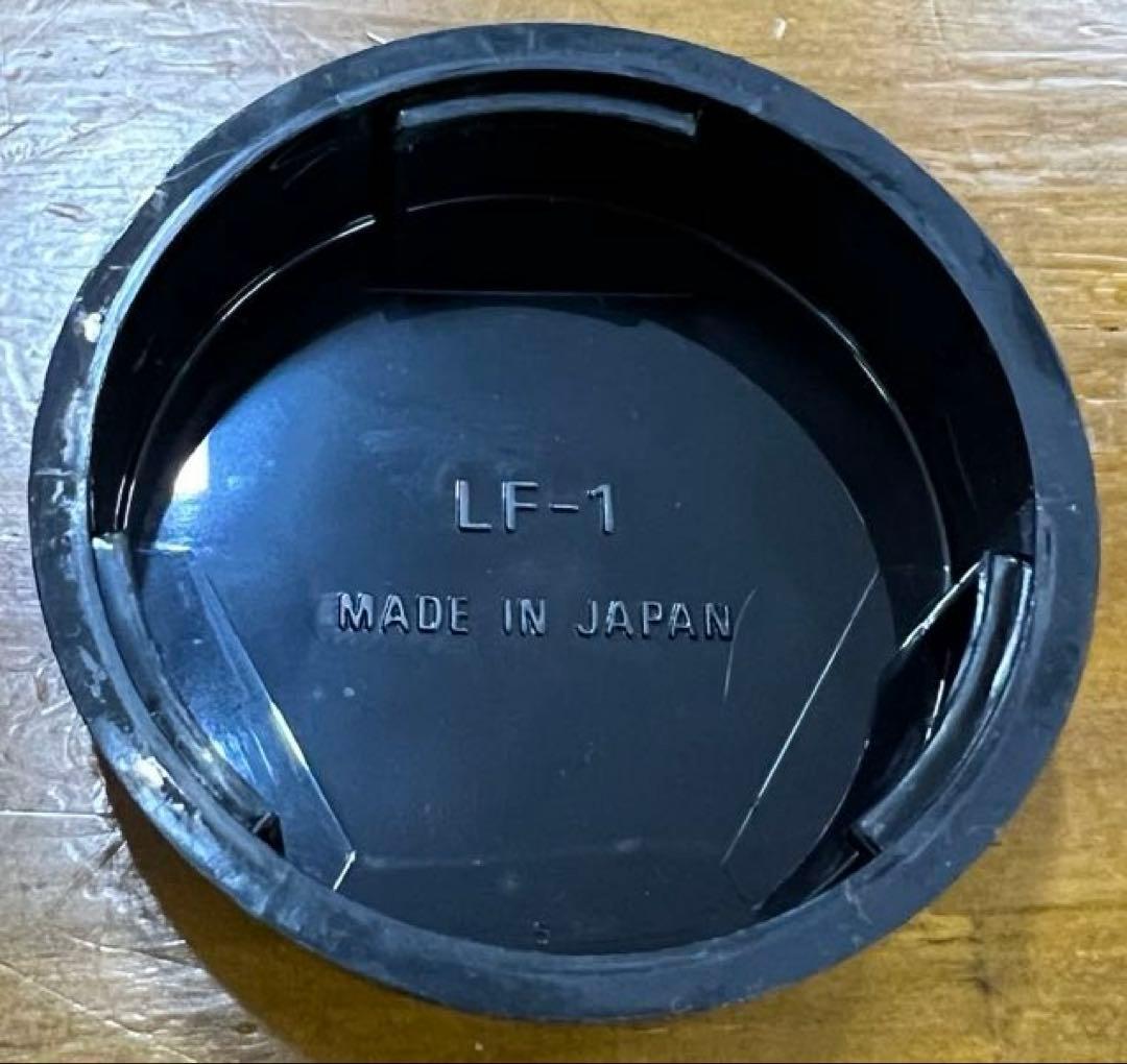 ニコン　単焦点レンズ　Ai　NIKKOR　85ｍｍ　f2　前後キャップ付き