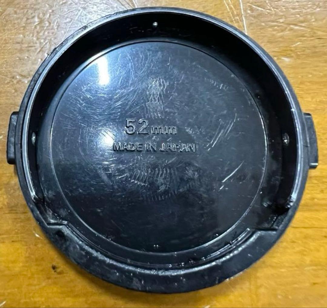 ニコン　単焦点レンズ　Ai　NIKKOR　85ｍｍ　f2　前後キャップ付き