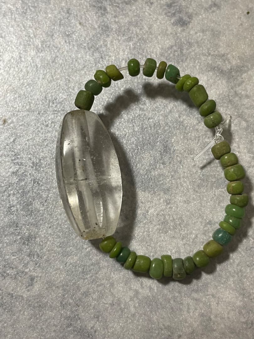 水晶製切子玉とガラス玉　古墳時代　勾玉　縄文　石器　土器