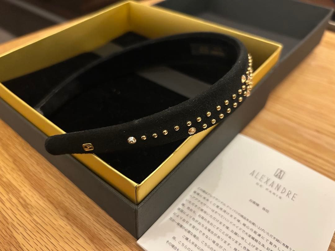 ポワンさま専用　パリ限定　アレクサンドルドゥパリ　スタッズカチューシャ