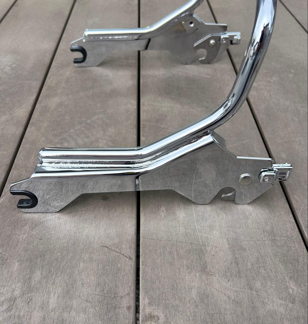 ハーレー　純正　 シーシーバー　バックレスト　ブレイクアウト　ファットボーイ