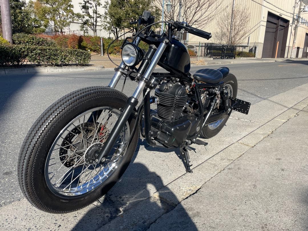 KAWASAKI 250TR フロントホイール　タイヤ付き　19インチ