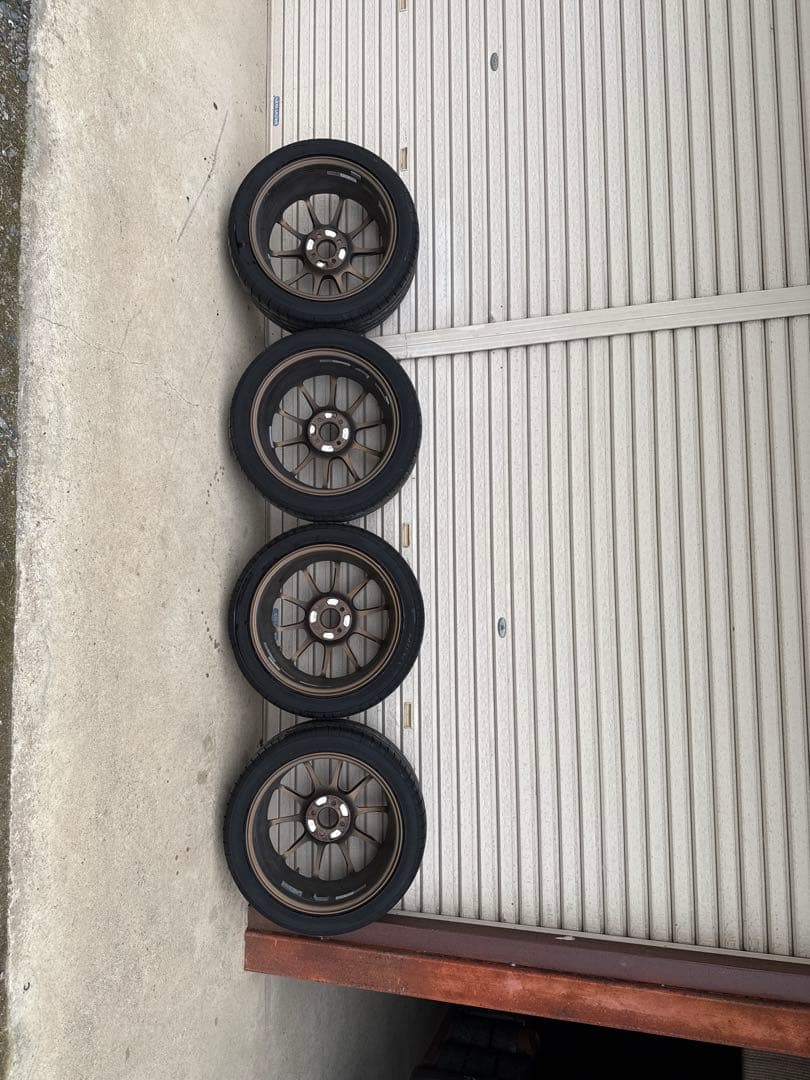 か*な様 RAYS ボルクレーシング ZE40 17インチ