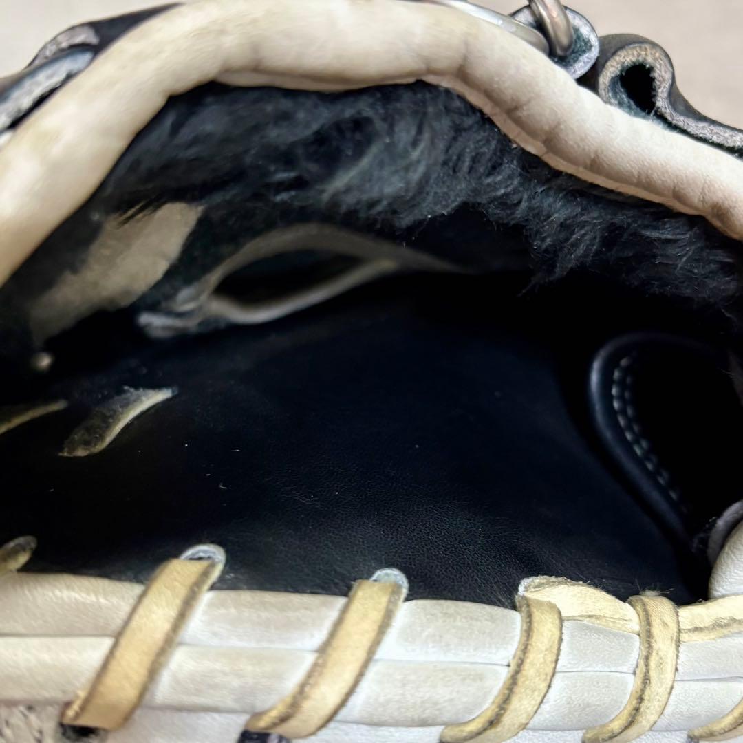 ナ*ギ様 【日本製】里崎モデル 貴重 キャッチャーミット 軟式 捕手 野球 一般