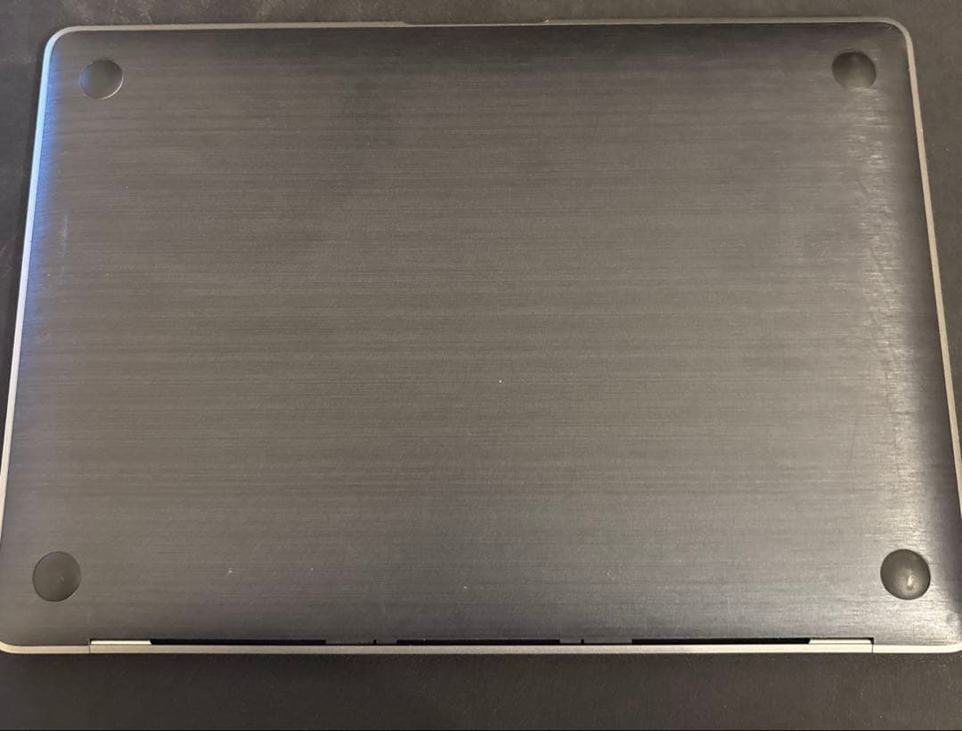 Macbook Air M1チップ　メモリ8GB 容量256GB