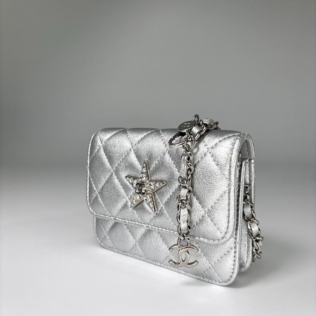 新品未使用 シャネル マトラッセ スターモチーフ ショルダーバッグ レディース