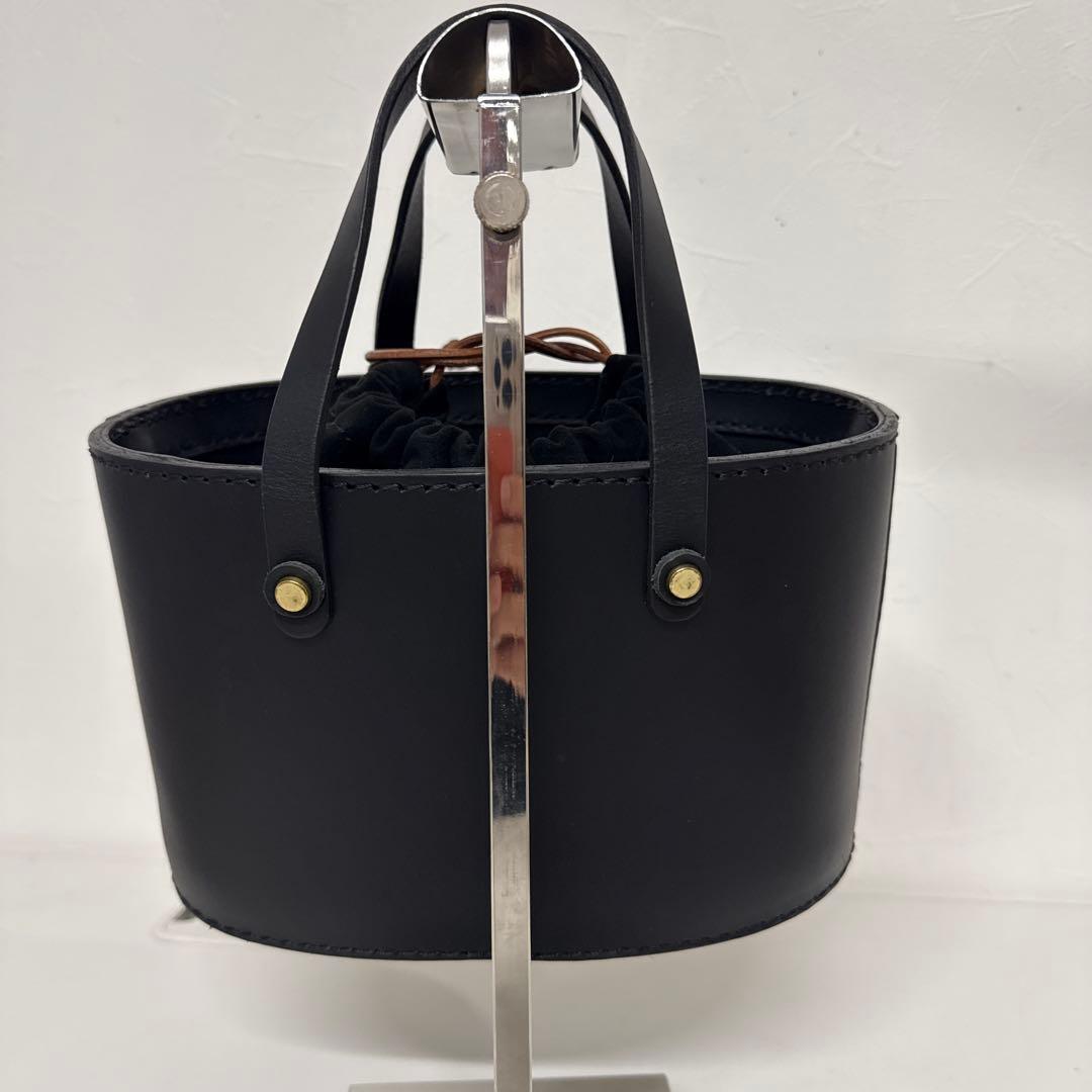 Herz ヘルツ レザー バケツ　巾着　トートバッグ　ハンドバッグ ブラック