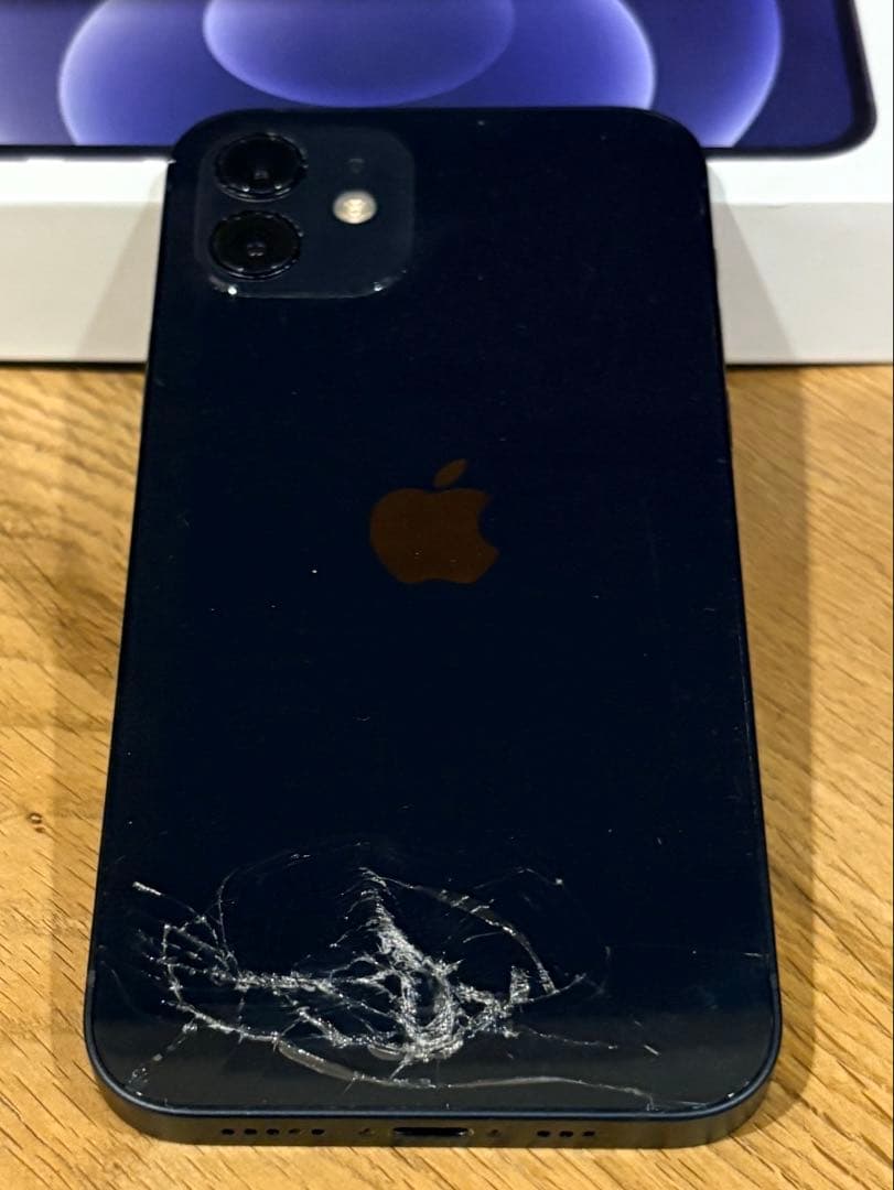 Apple iPhone 12 64GB ブラック 本体