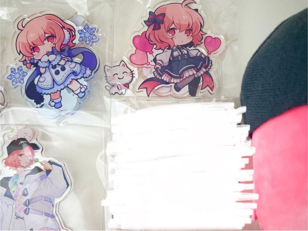 なるせ　グッズ　ぬいぐるみ　アクスタ　アクキー