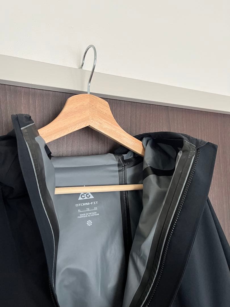 新品同様 NIKE ACG CASCADE RAIN JKT STORM-FIT