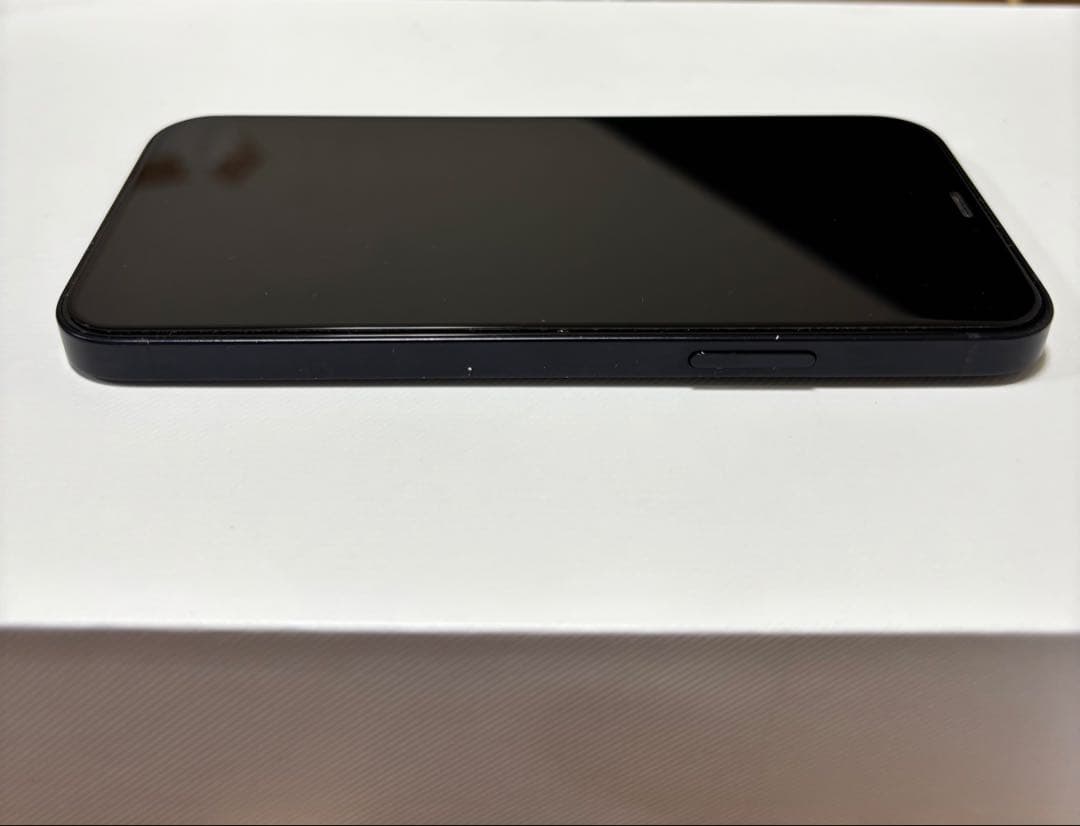 美品　Apple iPhone 12 128KB 黒 SIMフリー