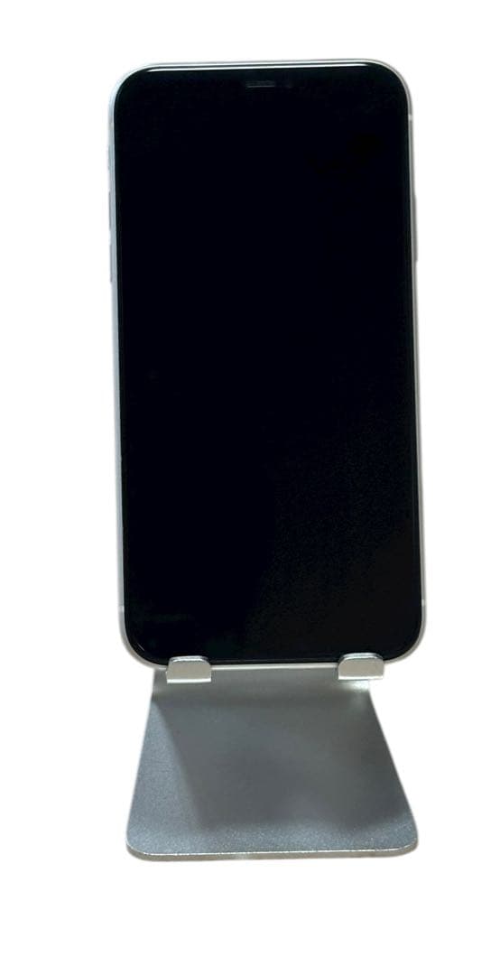 【美品】iPhone 11 64GB SIMフリー ホワイト