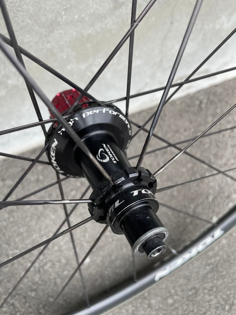 最終値下げ！TOKEN T28 カーボンホイール　1132g