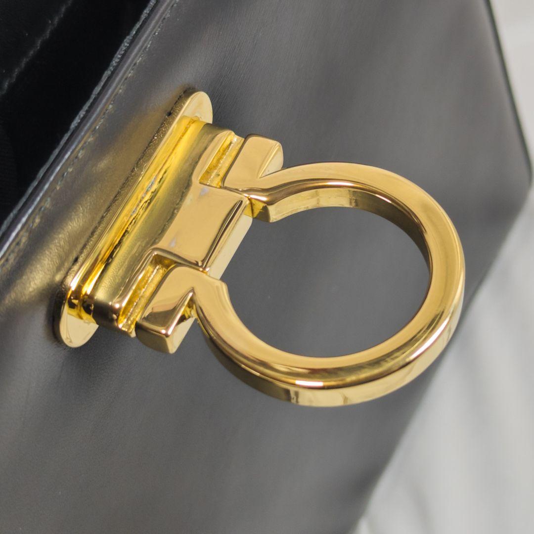 【極美品】フェラガモ ガンチーニ ハンドバッグ 2Way 保存袋付き