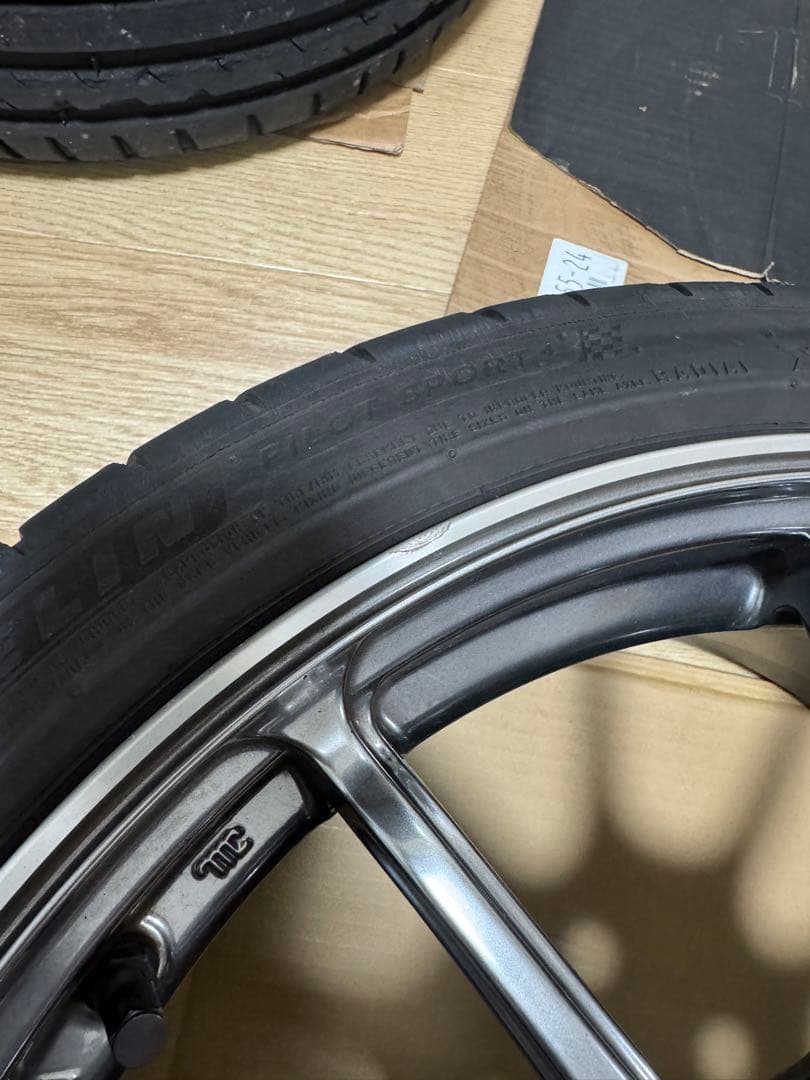 ADVAN racing RZⅡ17インチ7.5J+35PCD984H アバルト