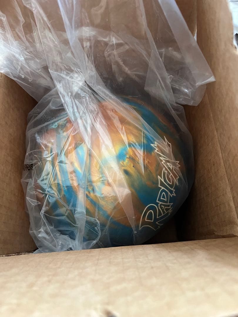 RADICAL RS-79 ボウリングボール 14ポンド ゴールド/ブルー