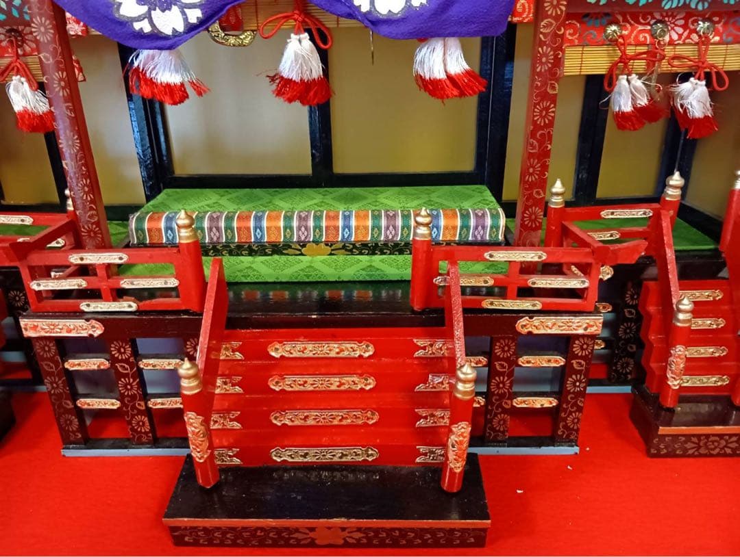 【ゆず】御殿飾りお人形飾り 道具付き