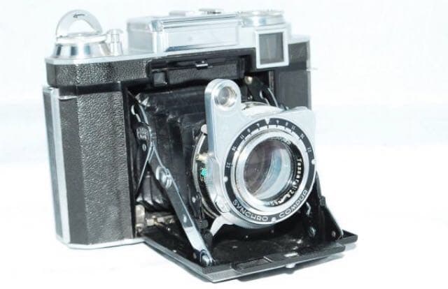 ★ZEISS IKON SUPER IKONTATessar 80 2.8 T*