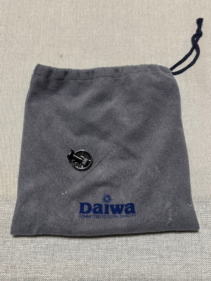 【極美品】ダイワの電動リールタナコンブルS 600W