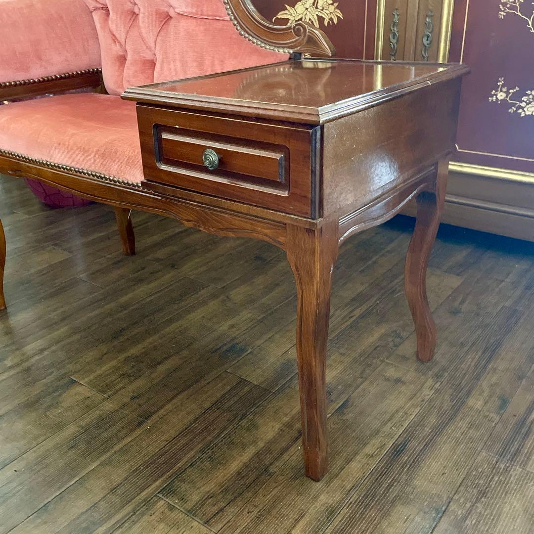 r1039r109 クラシックテレフォンベンチ エレガントなデザイン