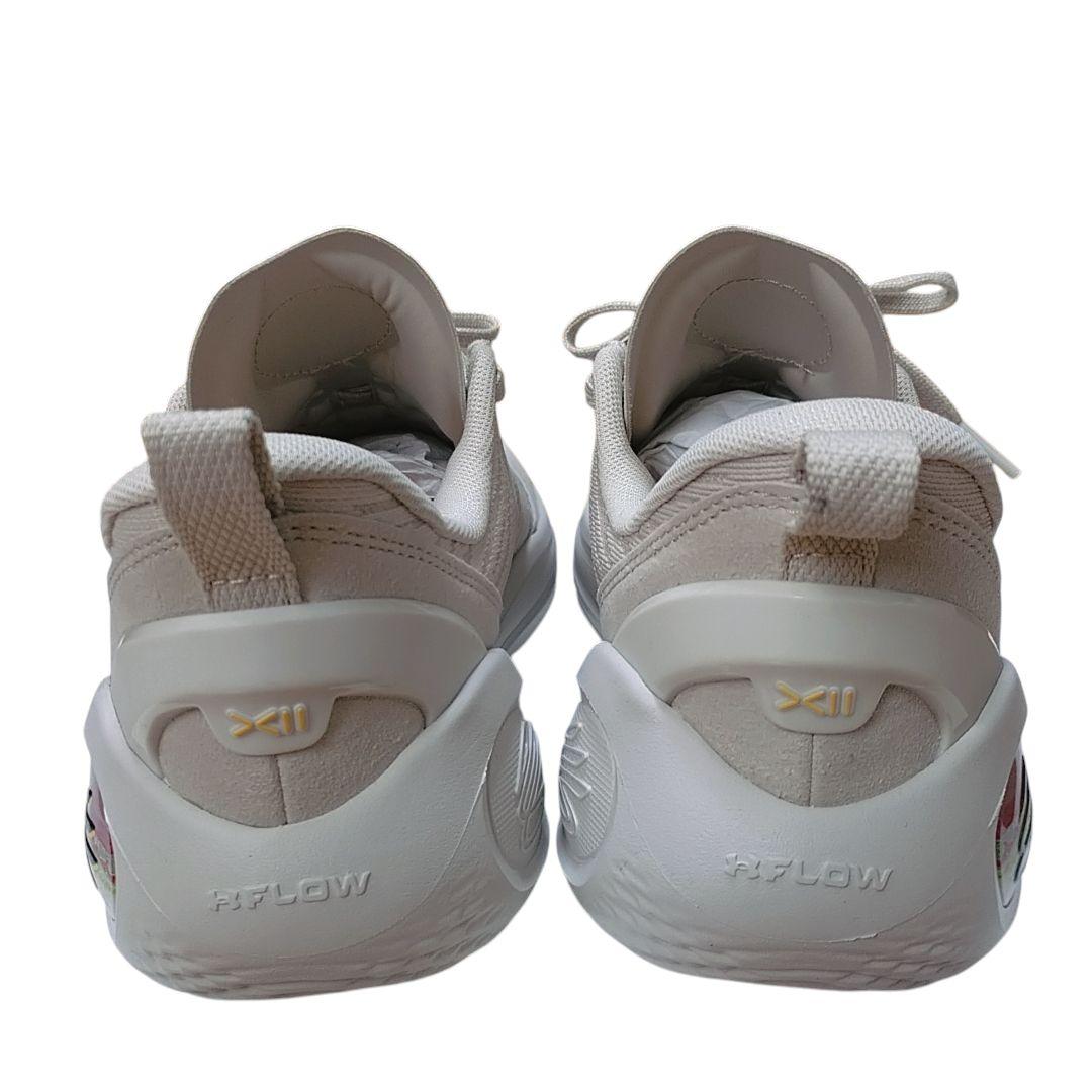 (未使用)アンダーアーマー カリー 12 SATURN 27.0サイズ ベージュ