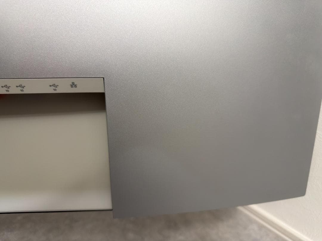 Dell ハイエンド 32 4K USB-C ハブ モニター - U3223QE