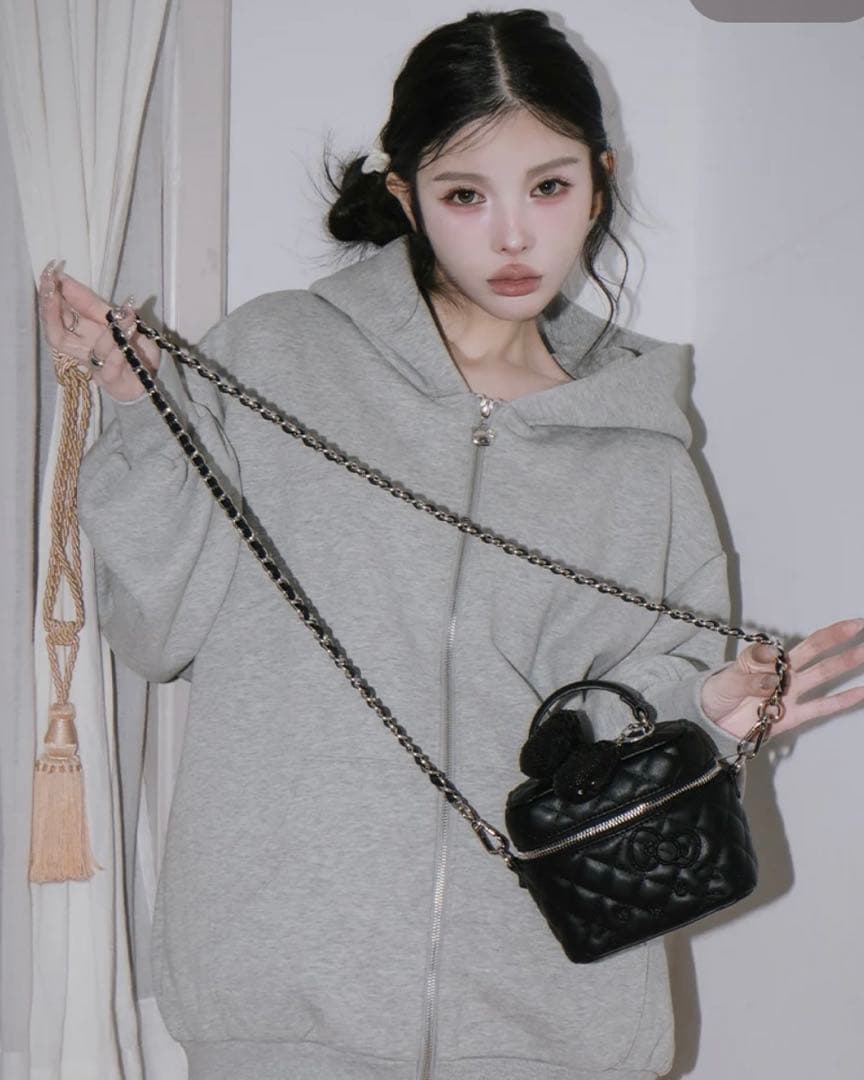 【新品・即配送】Hello Darich キルティングスクエアミニバッグ 黒