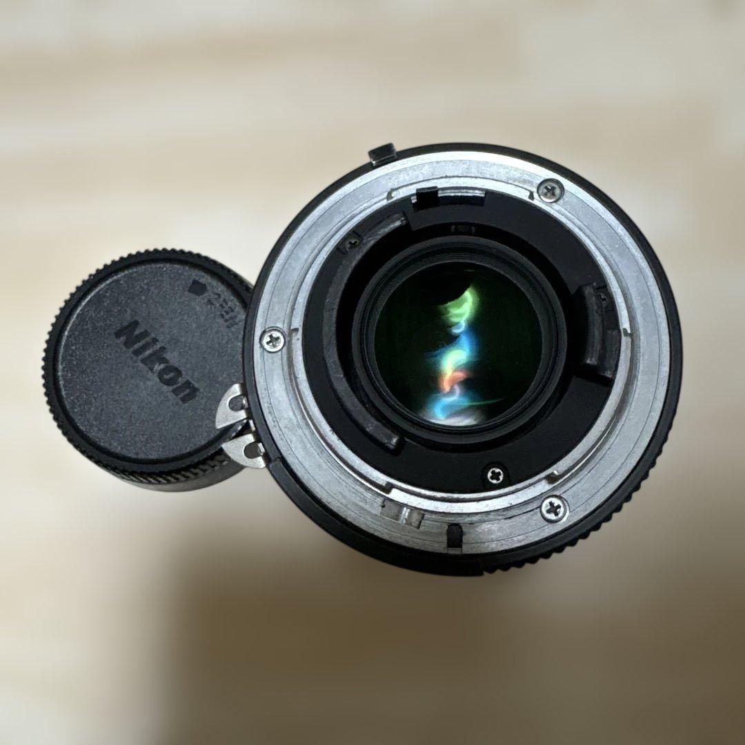 Nikon NIKKOR 28mm f/2 AISレンズ