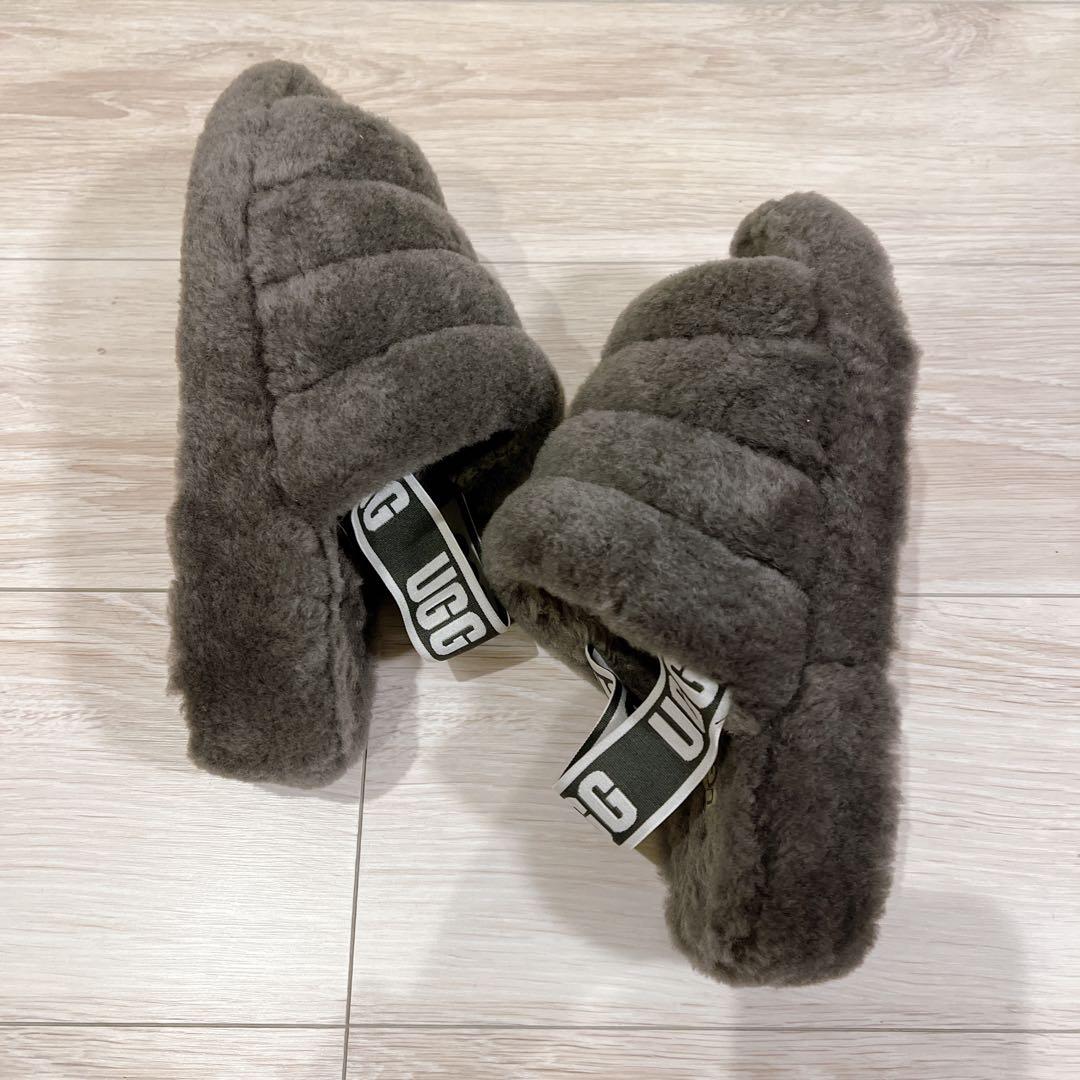 k*6様 UGG ファーサンダル FLUFF YEAH SLIDE 24cm