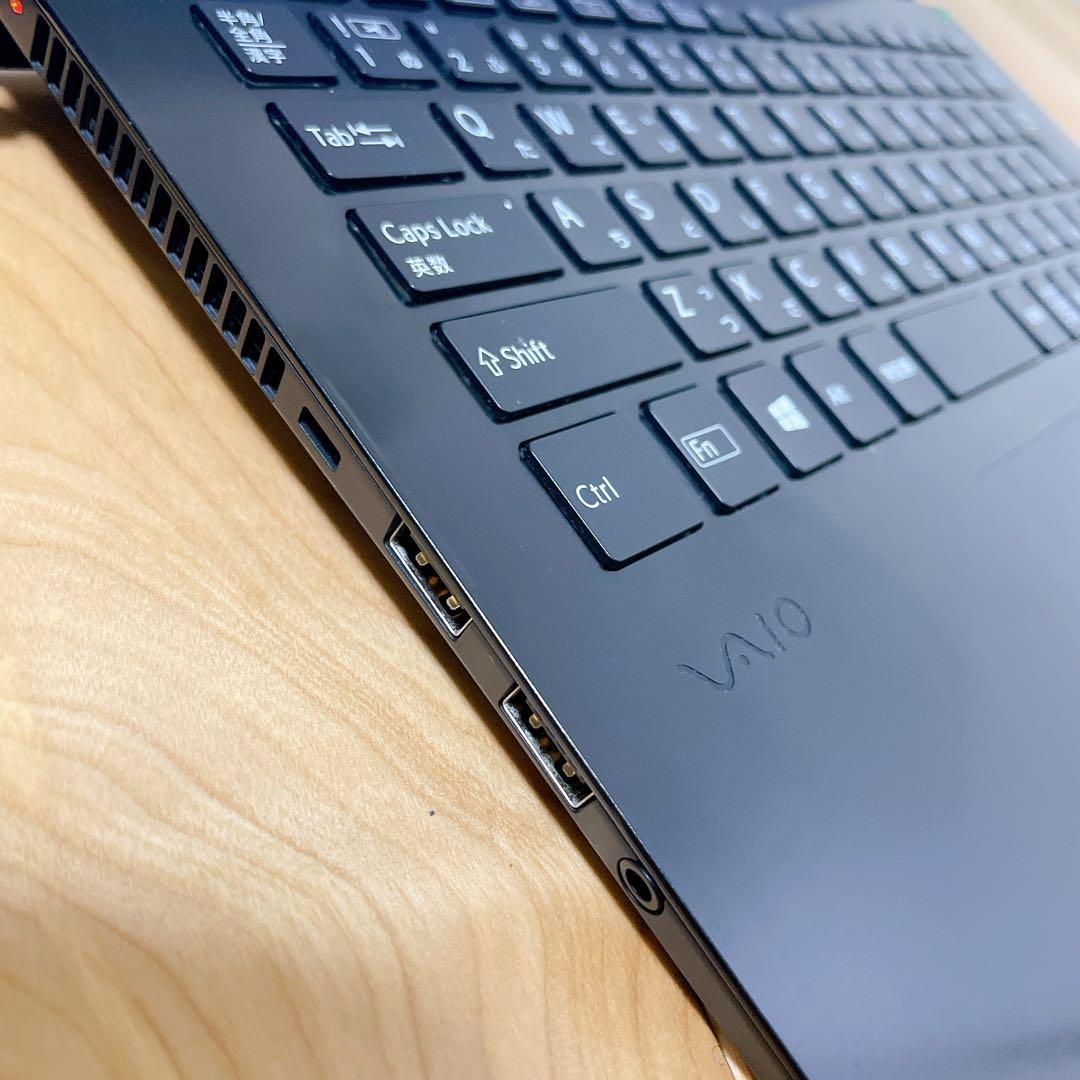 第10世代 VAIO Pro PKノートパソコン メモリ8G i3 14インチ