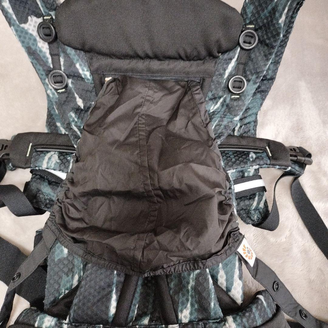 エルゴベビー　オムニブリーズ 抱っこ紐　ペイントブラック　よだれカバーおまけ付き