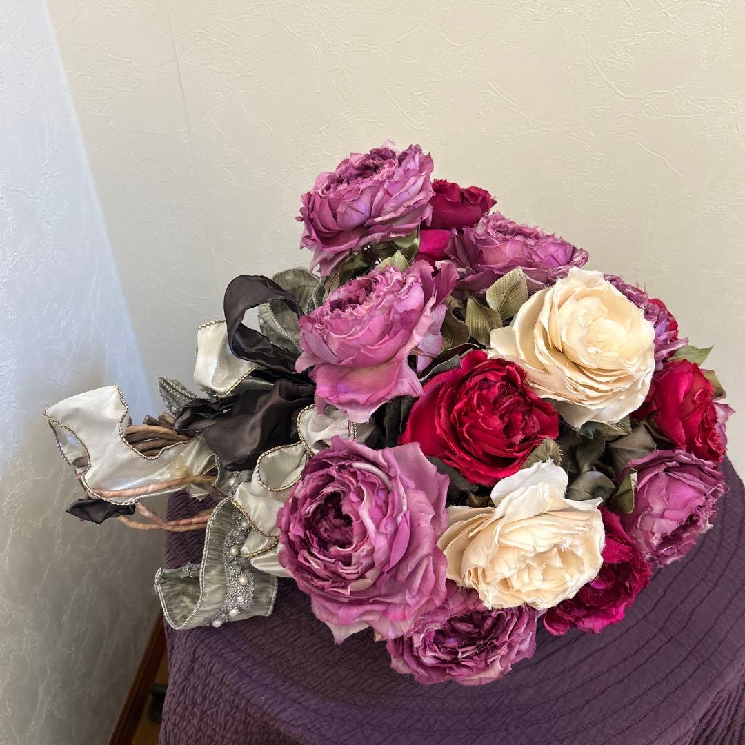 染め花　大輪のバラの花束　アートフラワー　ハンドメイド　リボン付き