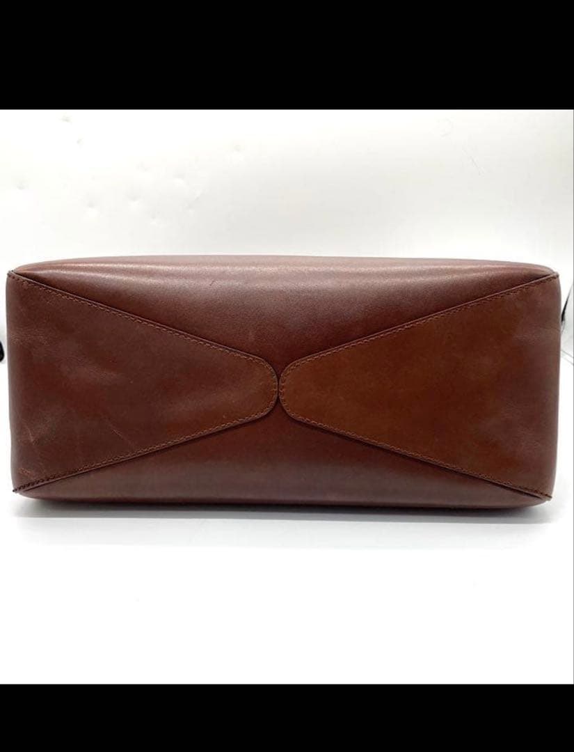 【美品✨】GUCCI ハンドバッグ　ウッドハンドル　チャーム　レザー　ブラウン