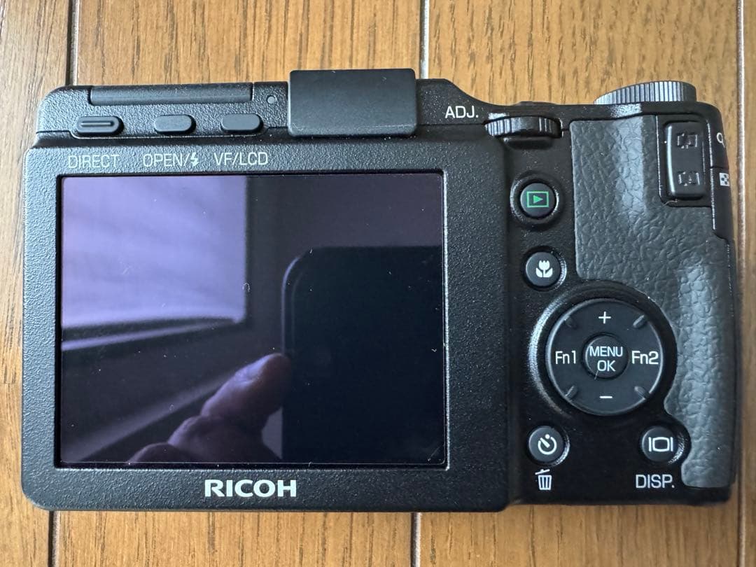 【新品未使用】RICOH GXR ボディ 希少品 防湿庫保管 付属品完備