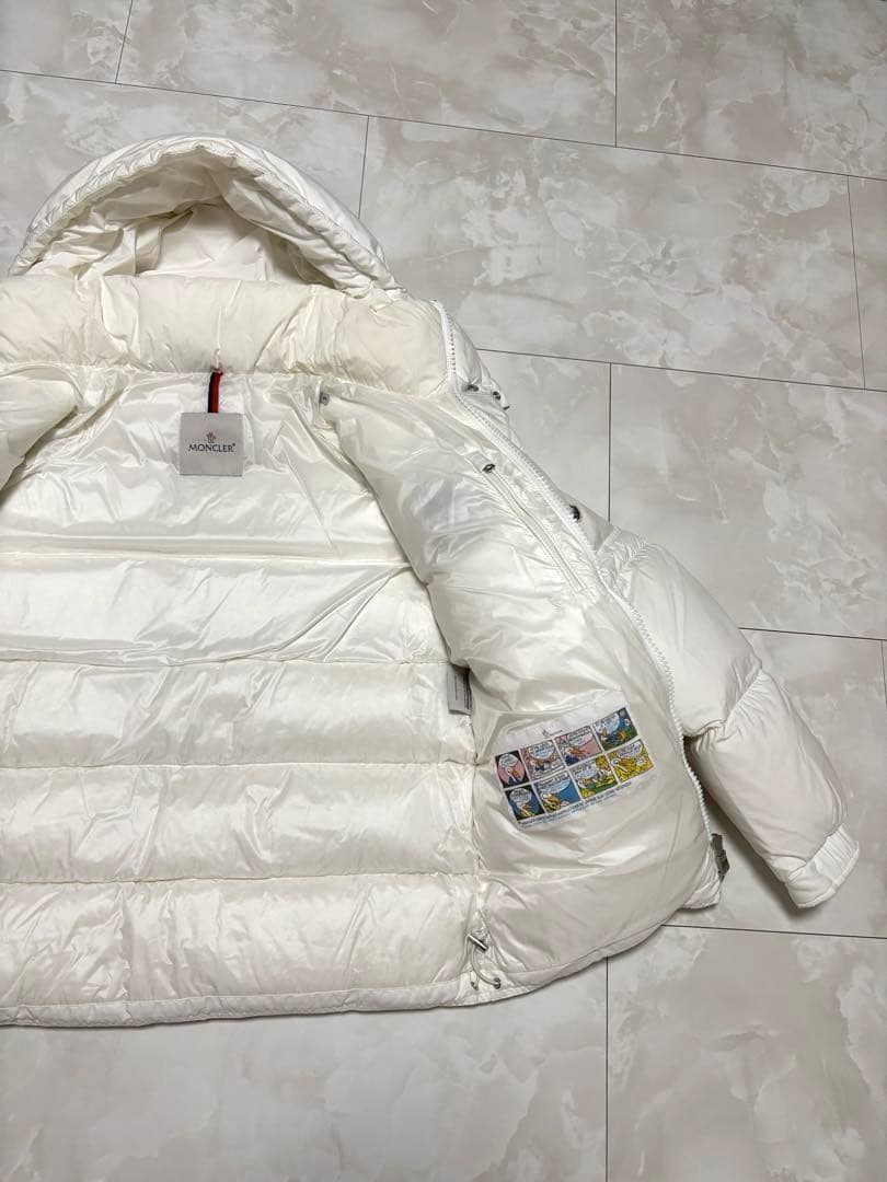 ジャケット・アウター MONCLER VEZERE