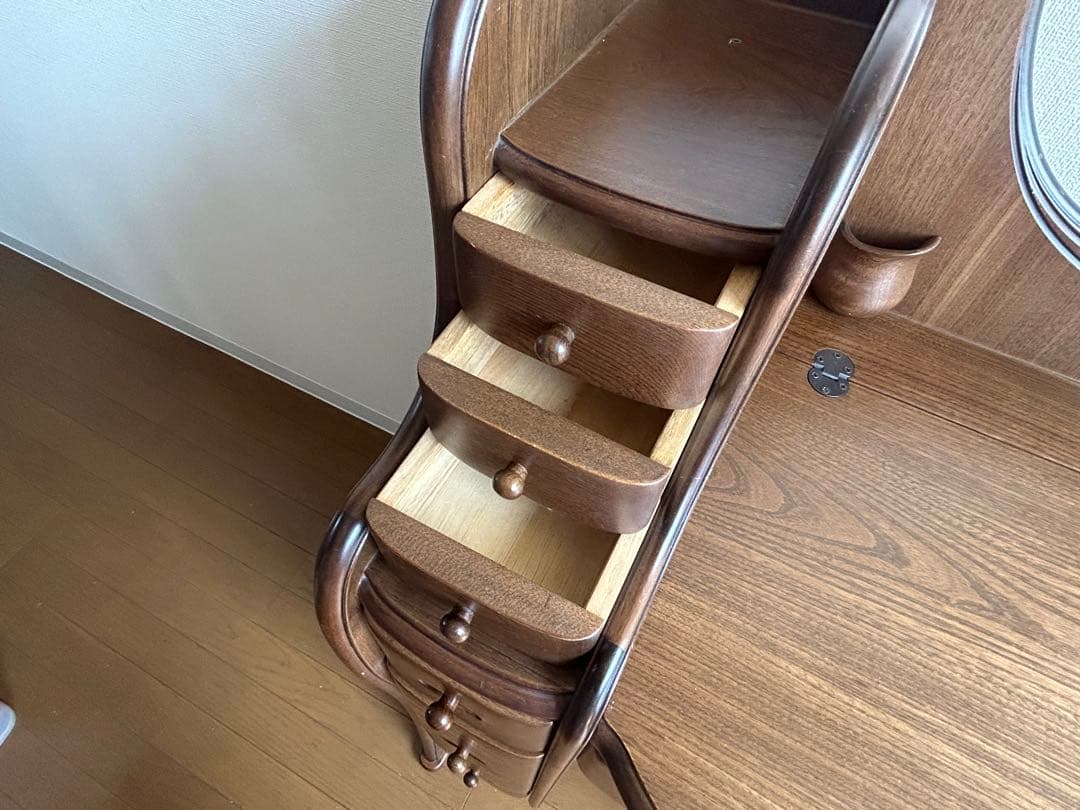 レトロ木製ドレッサー・鏡台・椅子　アンティーク調