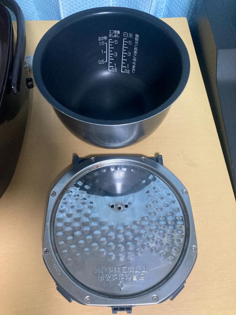 ★★2019年製 Zojirushi NP-VZ10 炊飯器 5.5合★002