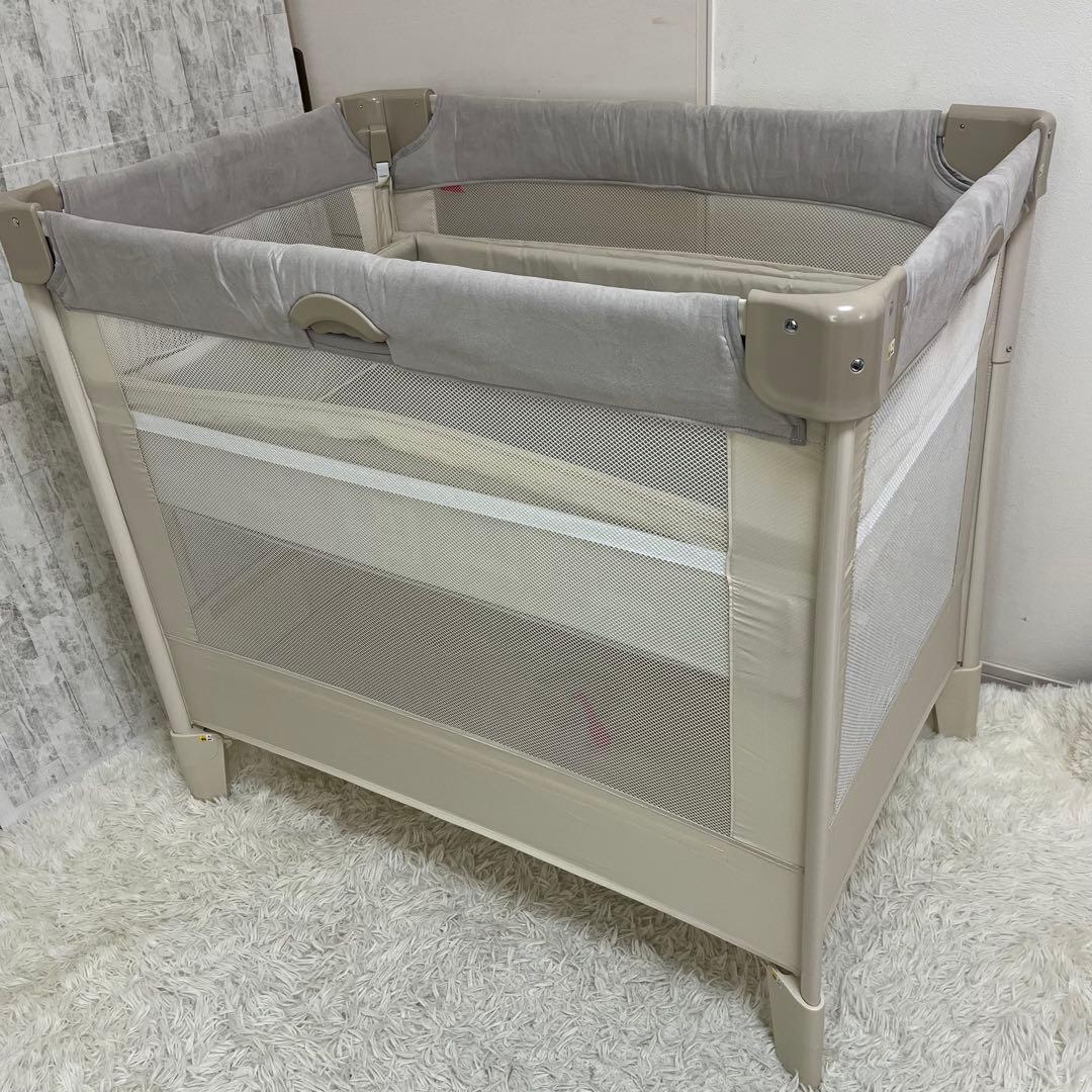 美品　ココネルエアープラス　ホワイトベージュ　9X196CXXJ アップリカ