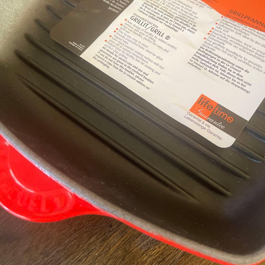 新品未使用　ル・クルーゼ　スクエアグリル　２６センチ　オレンジ