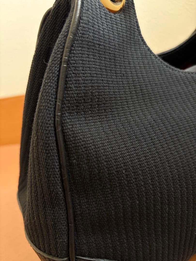 GUCCI ワンショルダー　キャンバス　シマレザー　ショルダーバッグ　ブラック