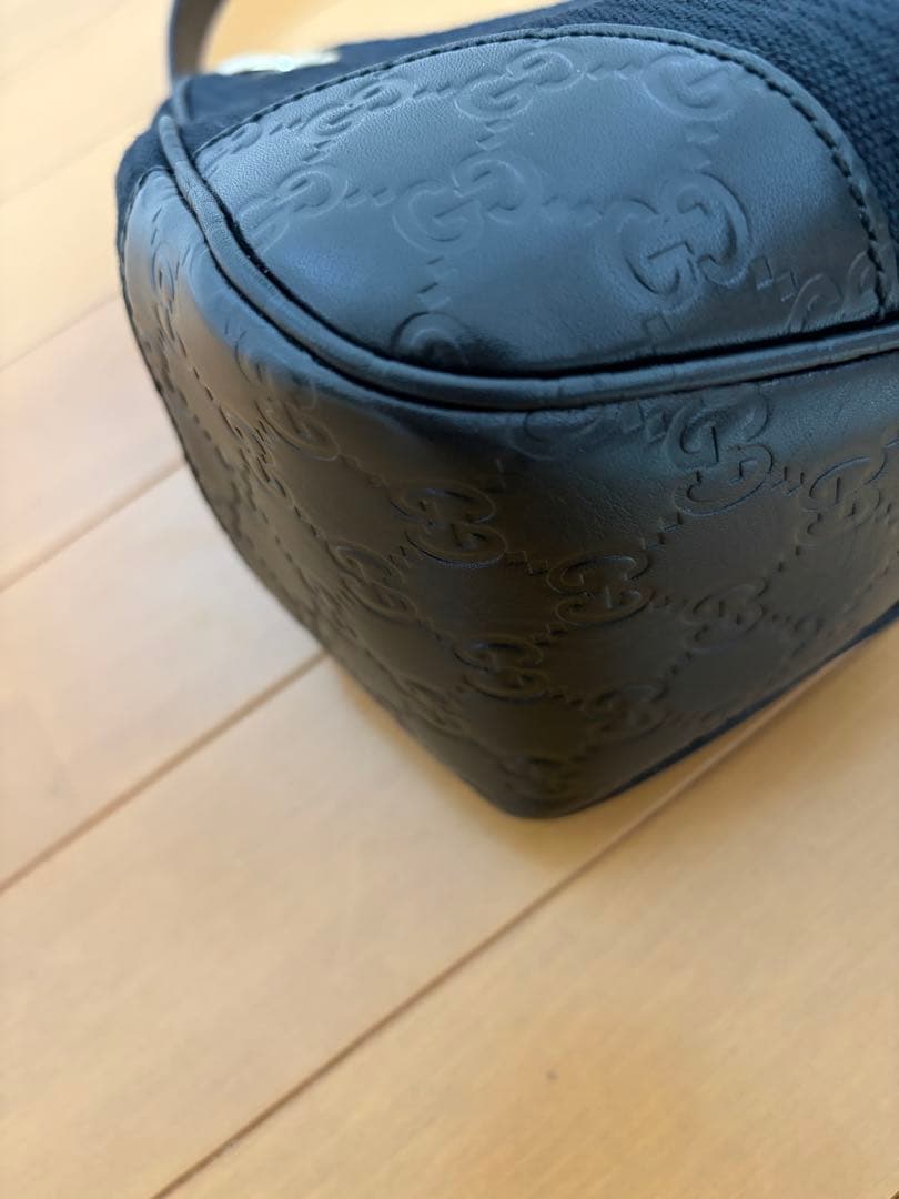 GUCCI ワンショルダー　キャンバス　シマレザー　ショルダーバッグ　ブラック