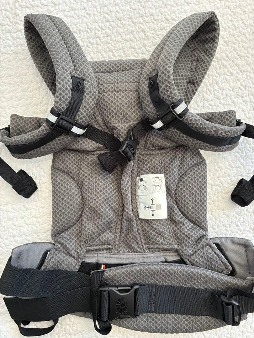 エルゴ 抱っこ紐 オムニ ブリーズ グラファイトグレー