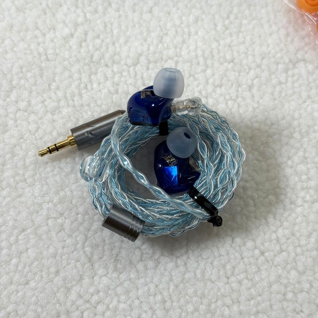 qdc 3sh リケーブル可能イヤホン 青　有線イヤホン