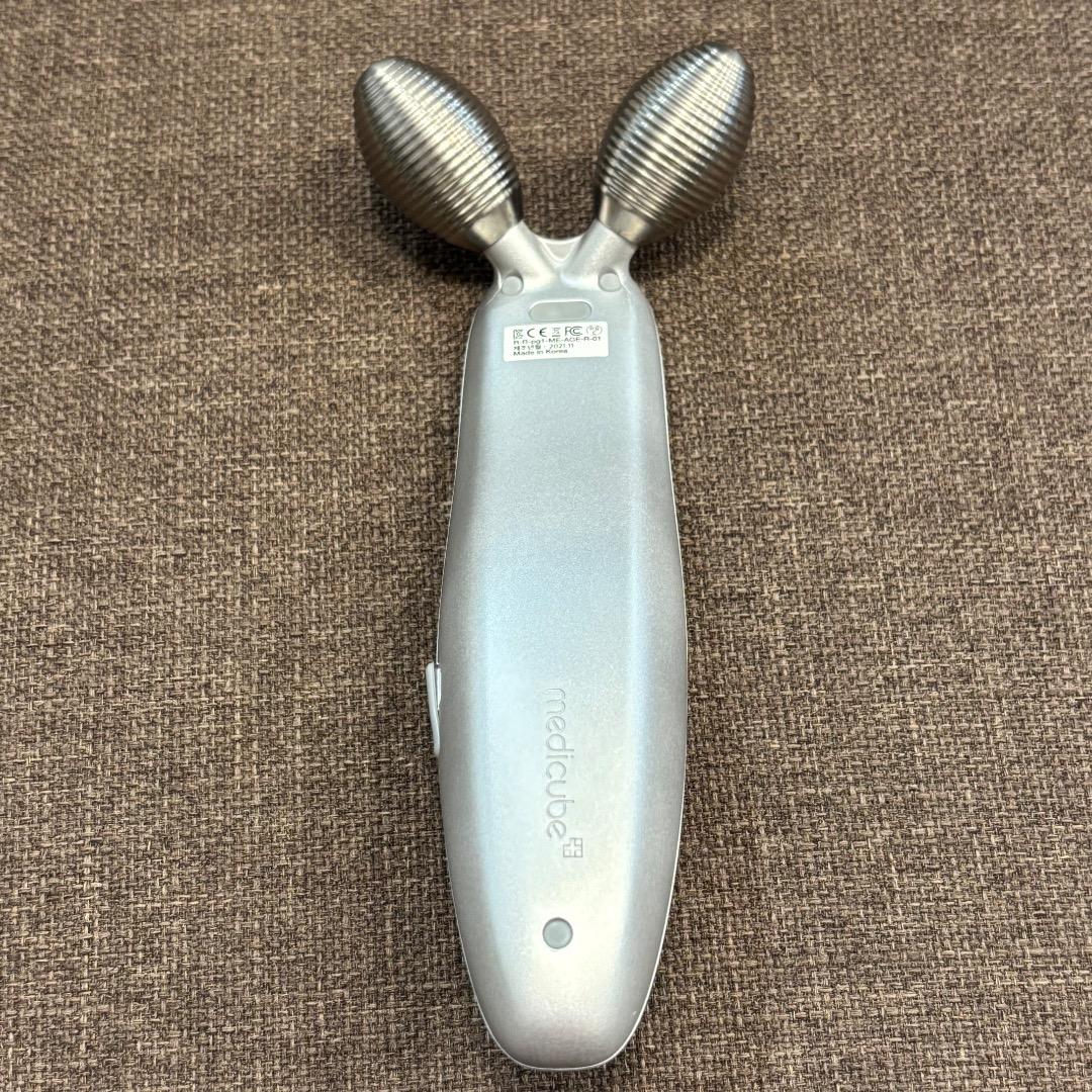 medicube メディキューブ AGE-R EMS ダーマショットスタンド付き